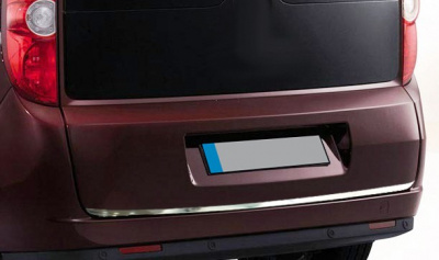 Fiat Doblo (10–14) Накладка нижней кромки крышки багажника, нерж.